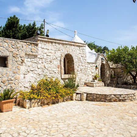 Trullo Nonna Netta Con Piscina Idromassaggio E Area Giochi Villa Ceglie Messapica Exterior photo