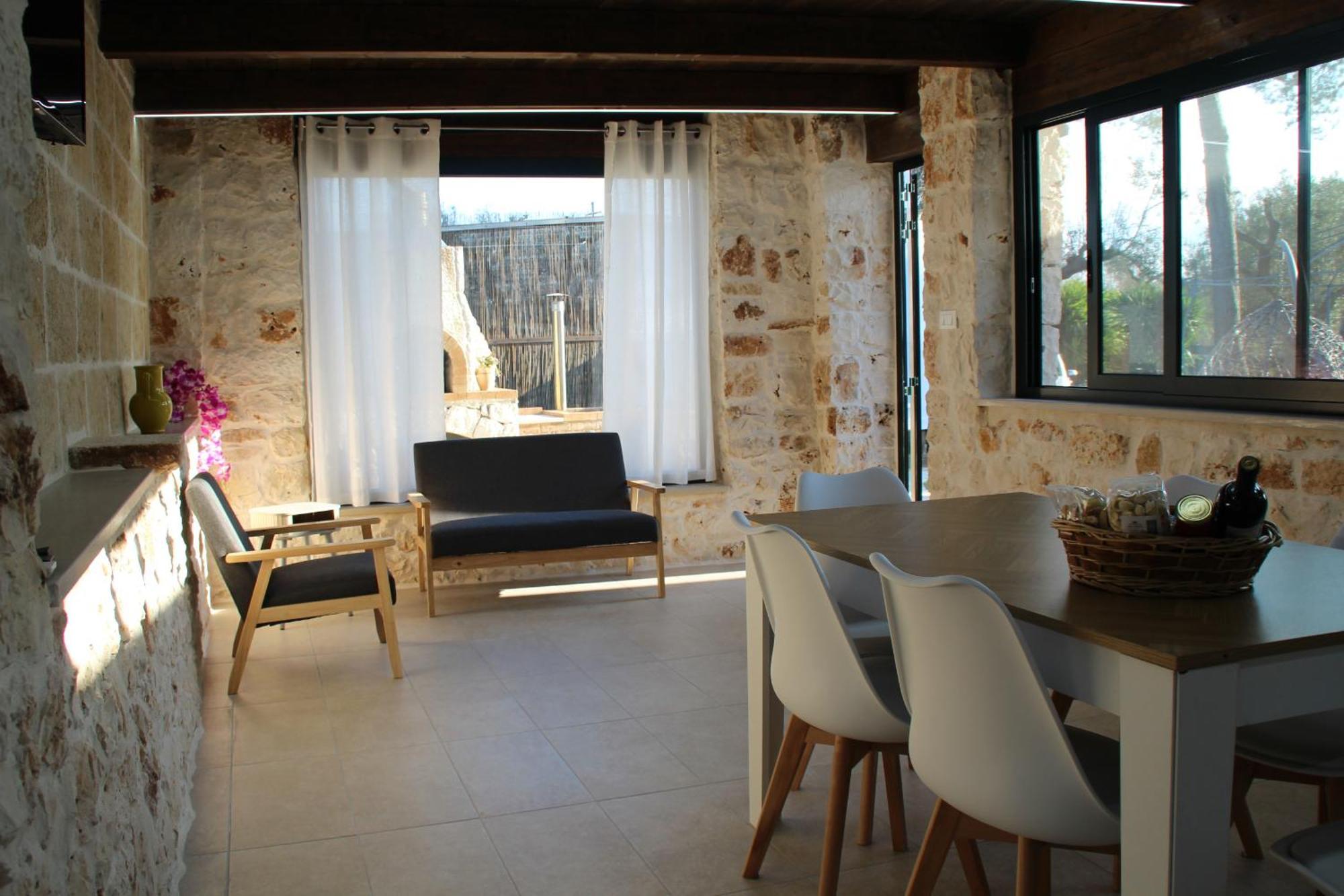 Trullo Nonna Netta Con Piscina Idromassaggio E Area Giochi Villa Ceglie Messapica Exterior photo
