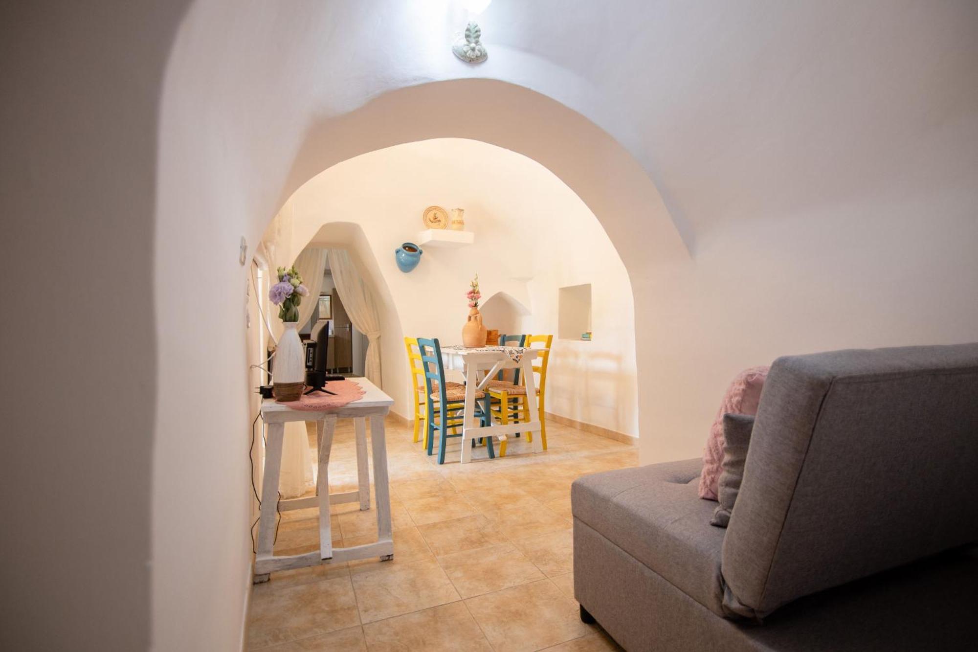 Trullo Nonna Netta Con Piscina Idromassaggio E Area Giochi Villa Ceglie Messapica Exterior photo