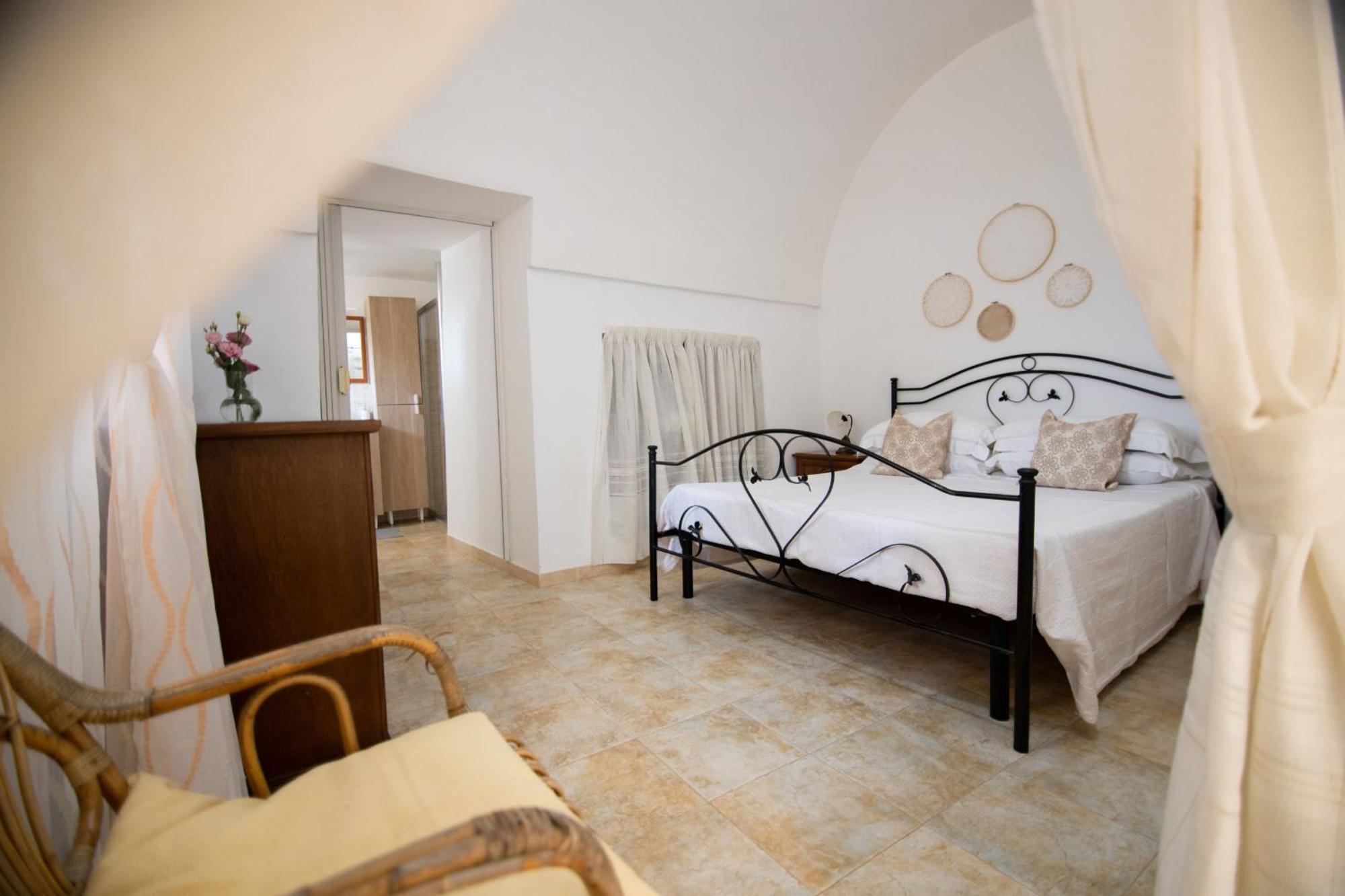 Trullo Nonna Netta Con Piscina Idromassaggio E Area Giochi Villa Ceglie Messapica Exterior photo