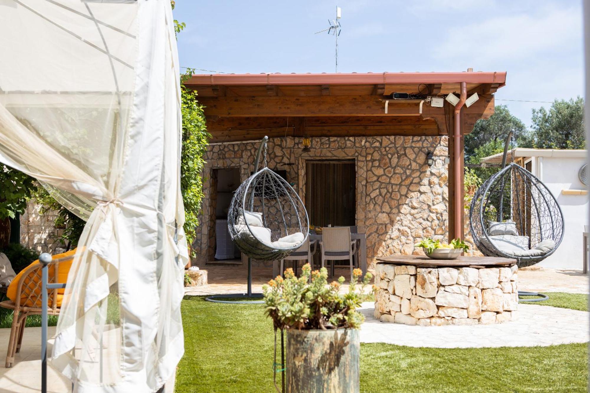 Trullo Nonna Netta Con Piscina Idromassaggio E Area Giochi Villa Ceglie Messapica Exterior photo