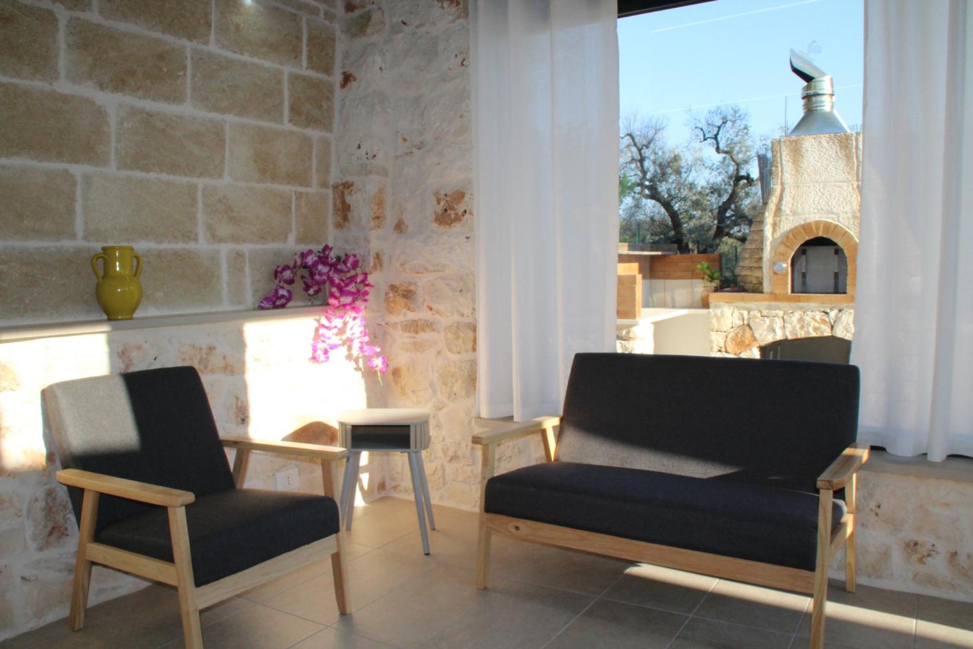 Trullo Nonna Netta Con Piscina Idromassaggio E Area Giochi Villa Ceglie Messapica Exterior photo