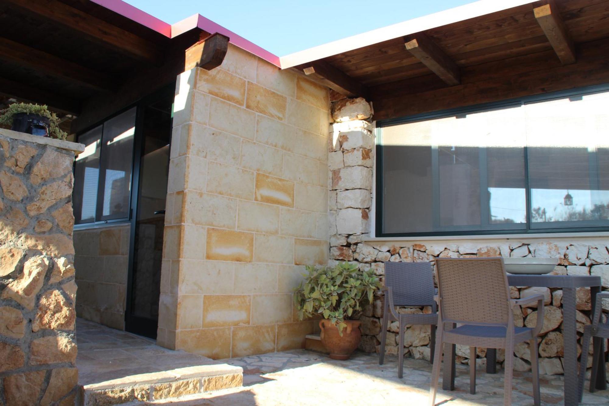 Trullo Nonna Netta Con Piscina Idromassaggio E Area Giochi Villa Ceglie Messapica Exterior photo