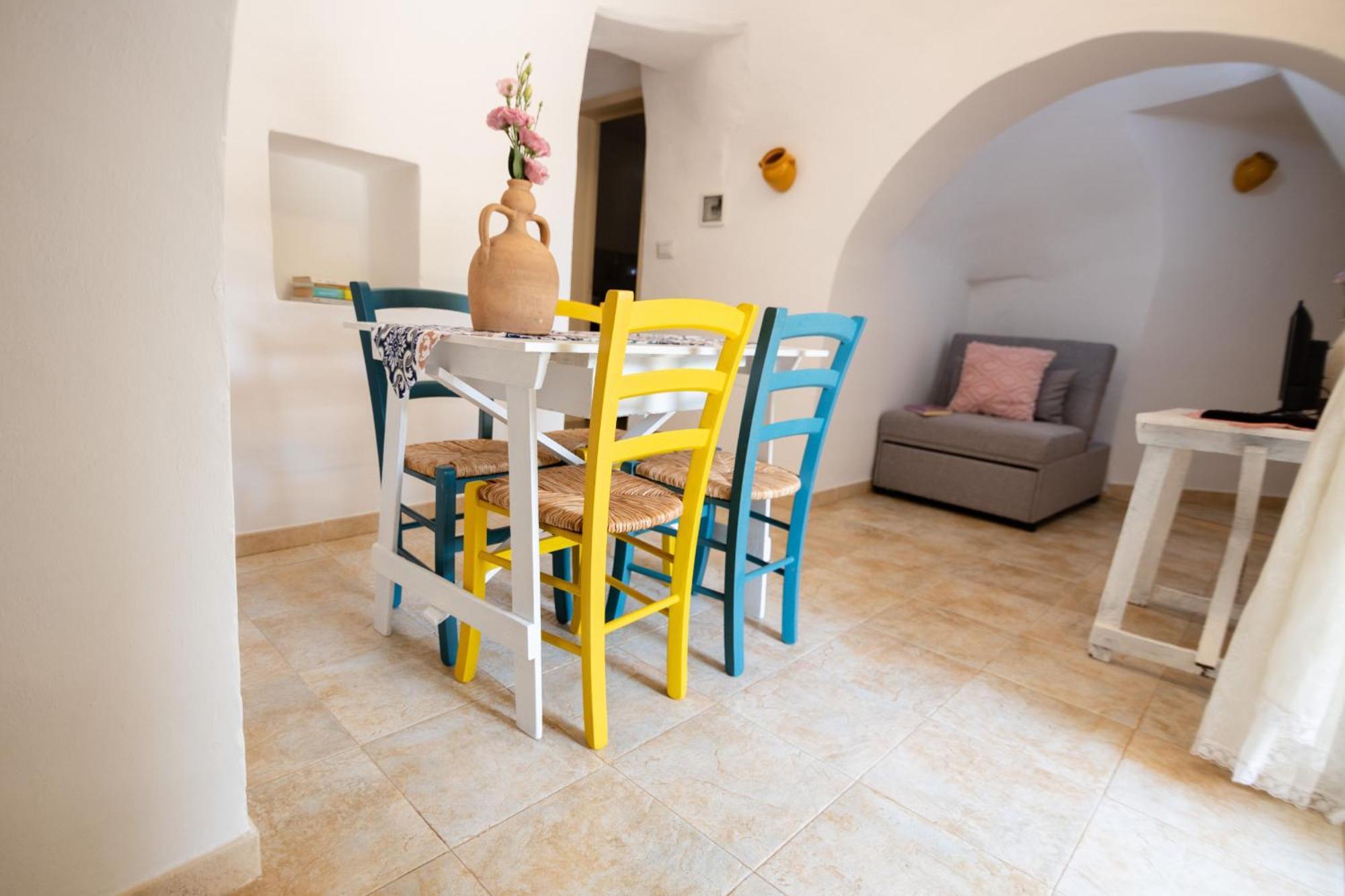 Trullo Nonna Netta Con Piscina Idromassaggio E Area Giochi Villa Ceglie Messapica Exterior photo